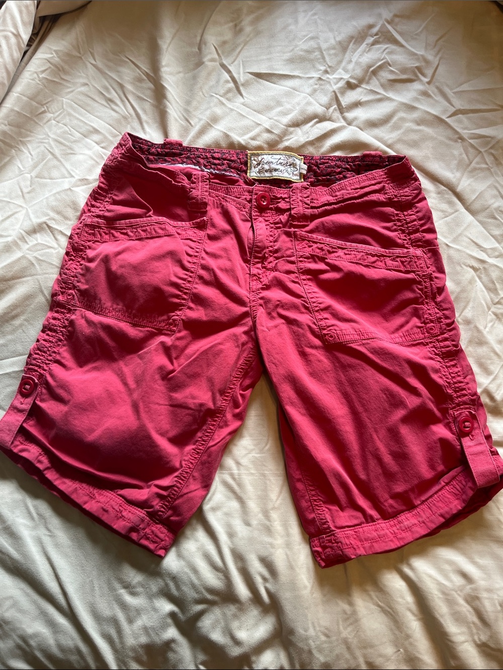 Aventura Women's 8 Cargo Shorts in Deep Pink